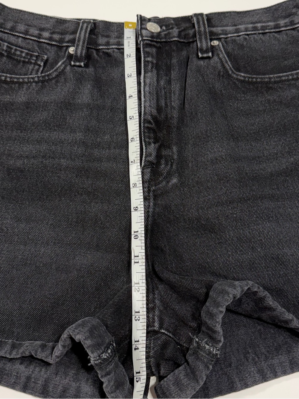 BDG Urban Outfitters Mom High Rise Black Denim Shorts 31 - Picture 5 of 8